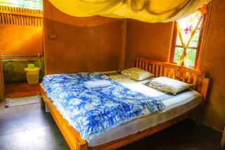 Паи: Family Huts