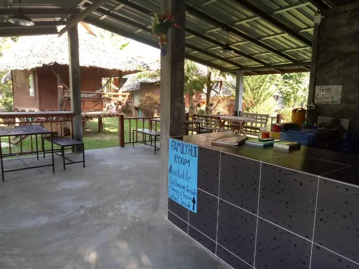 Паи: Family Huts