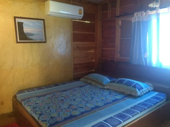 Паи: Maeyen House
