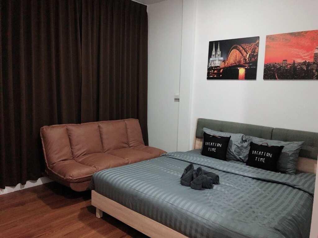 Бури Рам: Thepnakorn Hotel