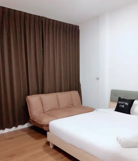 Бури Рам: Thepnakorn Hotel