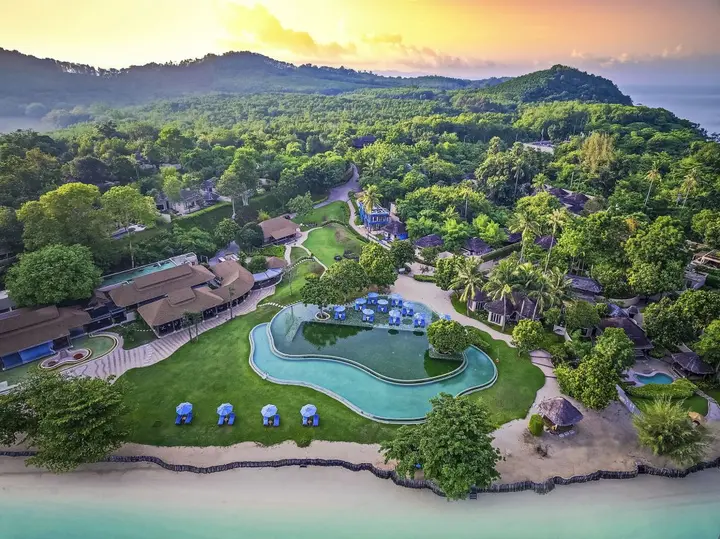 Тхаланг: The Naka Island, a Luxury Collection Resort & Spa, Phuket