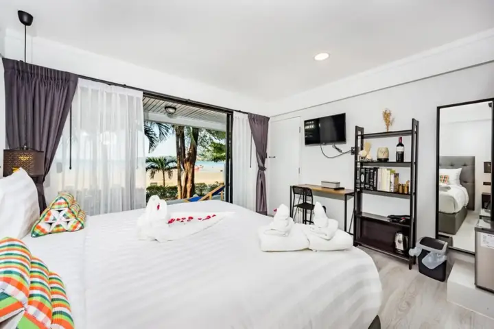 Кату: Thai Kamala Beach Front