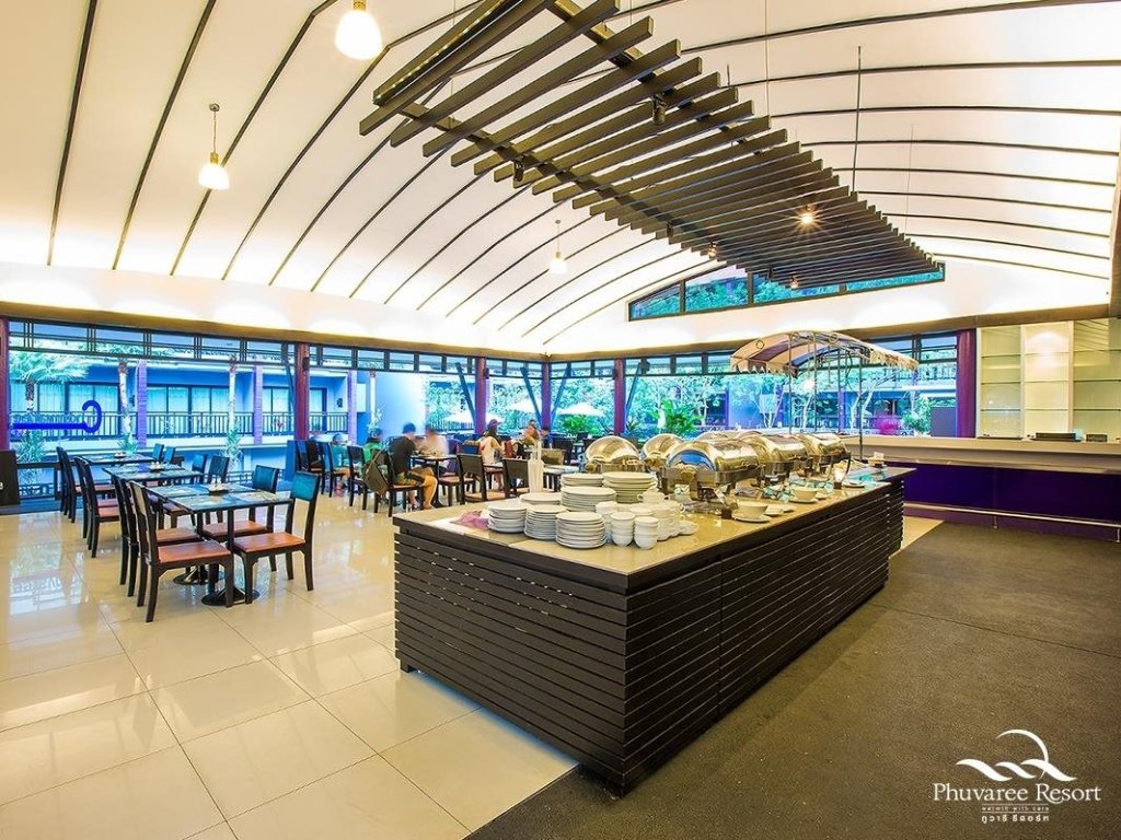 Пхукет: Phuvaree Resort
