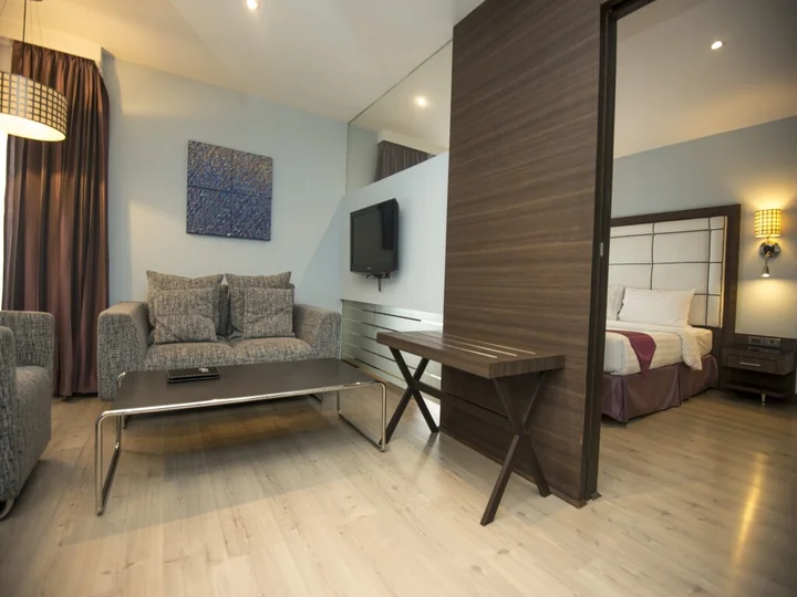 Бангкок: Отель Sukhumvit Suites