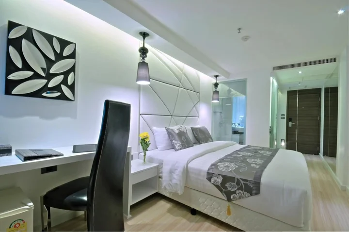 Бангкок: Отель Sukhumvit Suites
