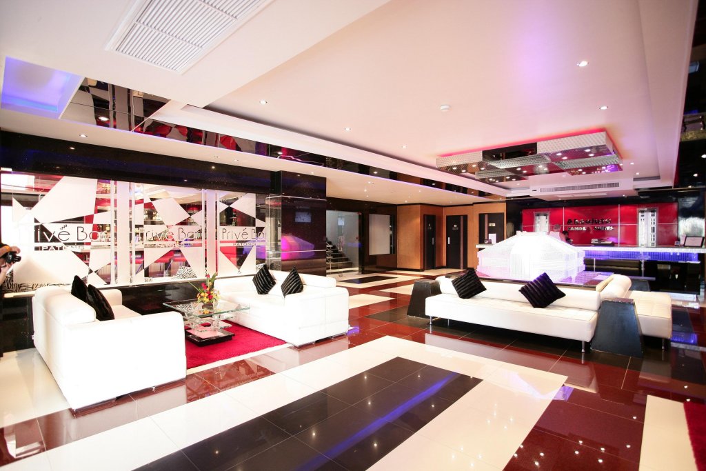Кату: Absolute Bangla Suites