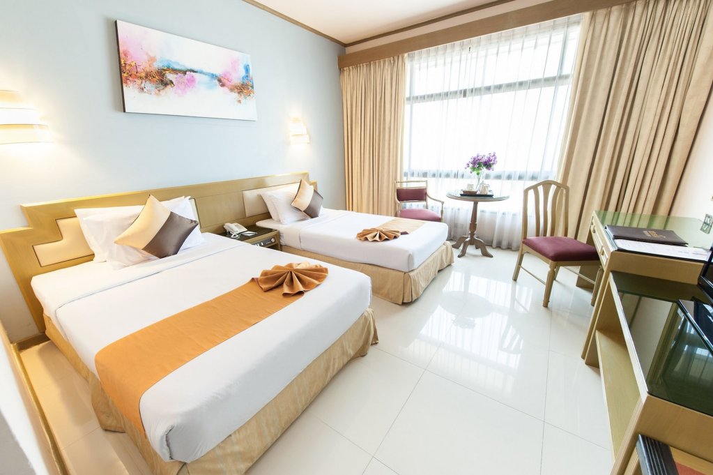 Бангкок: Pinnacle Lumpinee Park Hotel