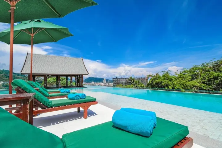 Кату: The Aristo Seaview Patong
