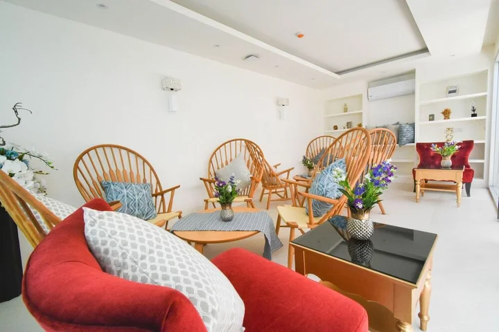 Кату: The Aristo Seaview Patong