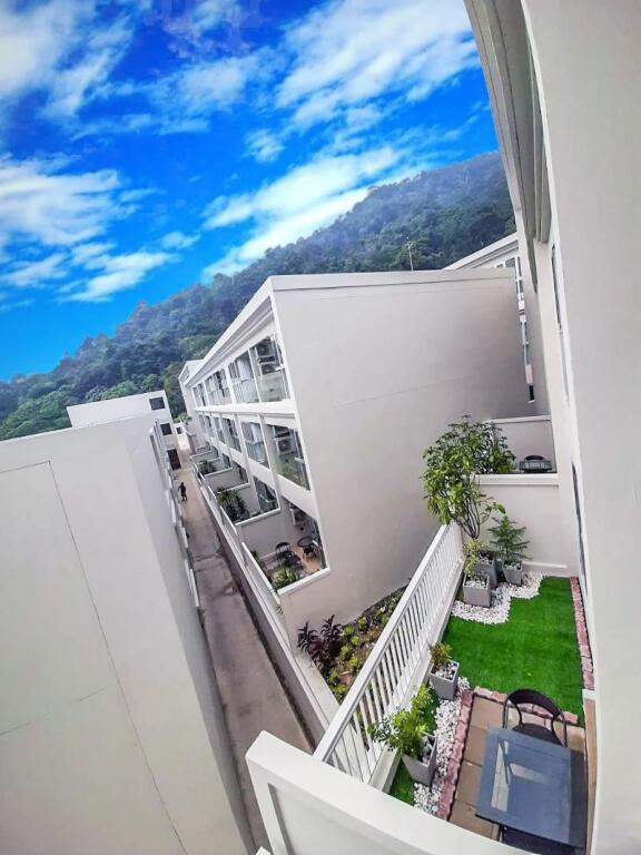 Кату: The Aristo Seaview Patong