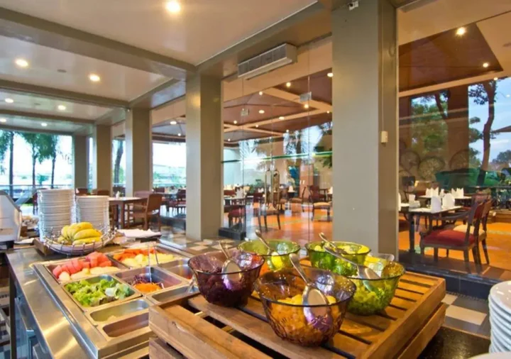 Пхитсанулок: The Grand Riverside Hotel Phitsanulok
