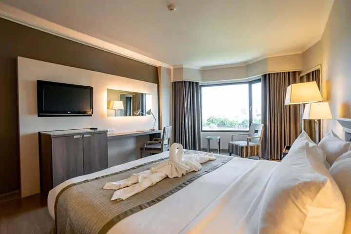 Пхитсанулок: The Grand Riverside Hotel Phitsanulok