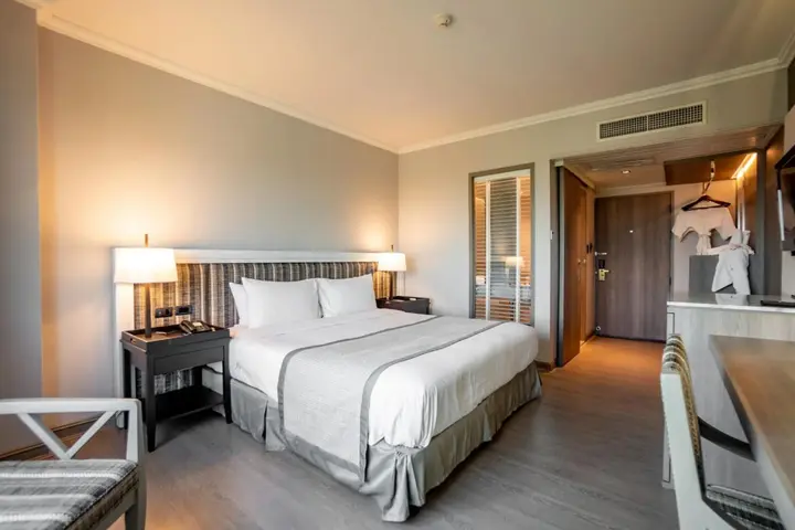 Пхитсанулок: The Grand Riverside Hotel Phitsanulok