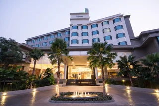 Пхитсанулок: The Grand Riverside Hotel Phitsanulok