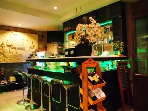 Кату: Athome Guesthouse