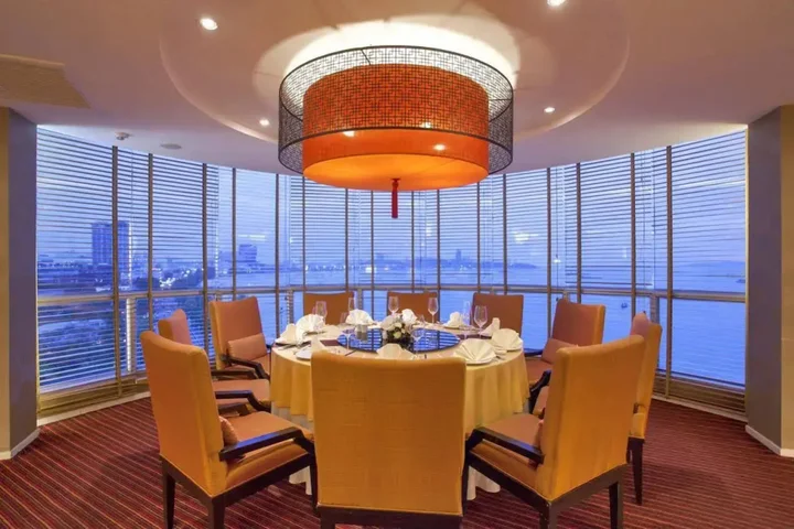 Паттайя: Dusit Thani Pattaya