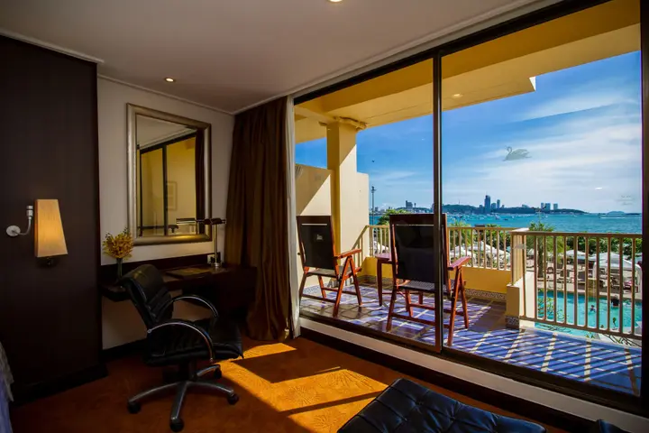 Паттайя: Dusit Thani Pattaya