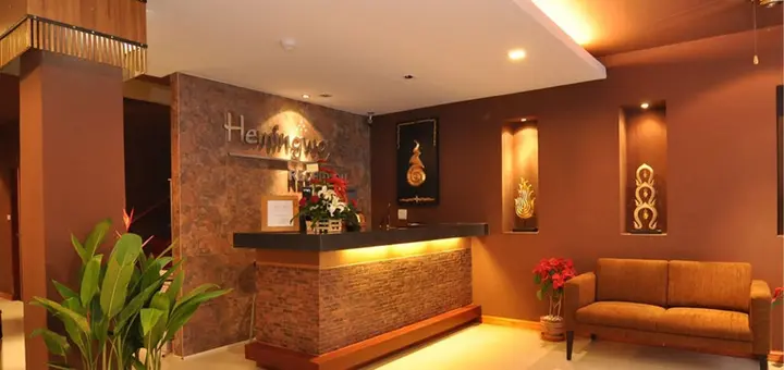 Кату: Hemingway's Hotel