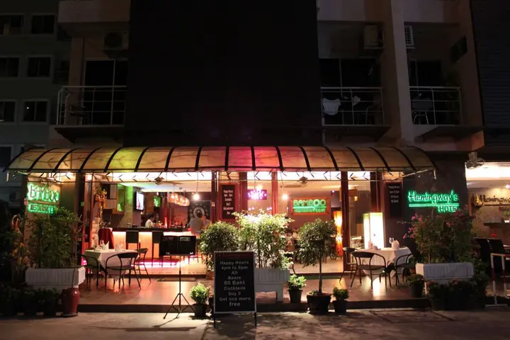 Кату: Hemingway's Hotel