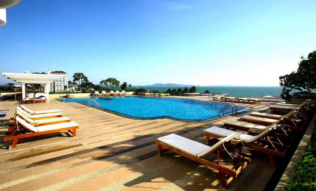 Паттайя: D Varee Jomtien Beach