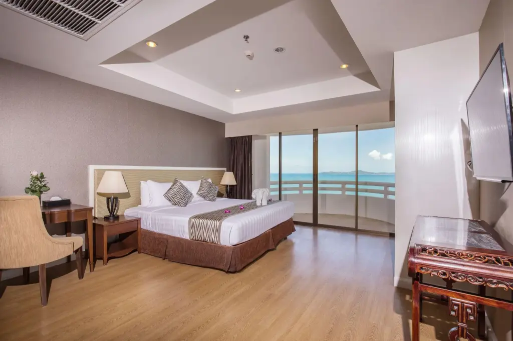 Паттайя: D Varee Jomtien Beach