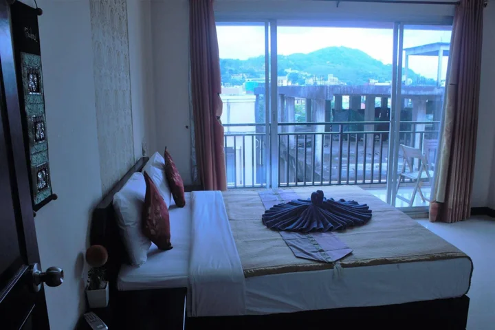 Кату: Hotel Ramaz Charlie