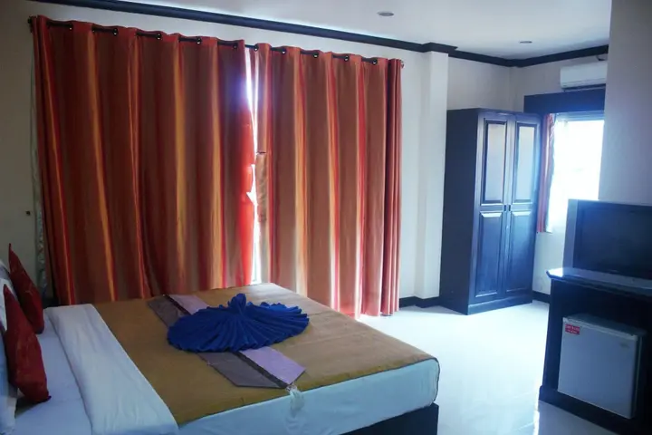 Кату: Hotel Ramaz Charlie