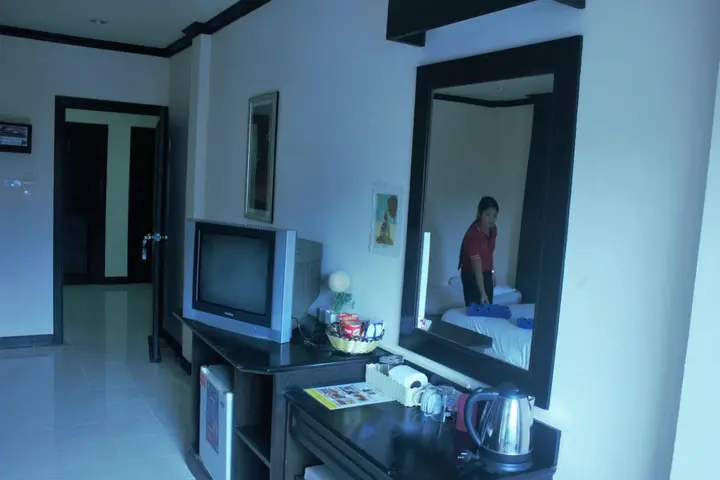 Кату: Hotel Ramaz Charlie