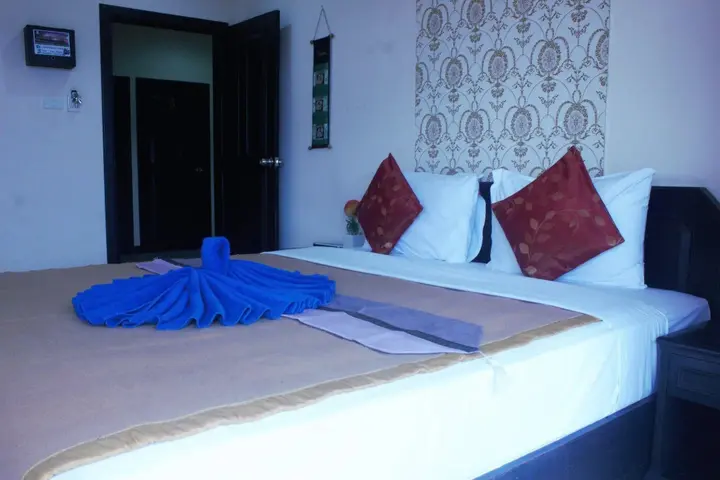 Кату: Hotel Ramaz Charlie