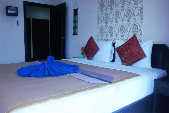 Кату: Hotel Ramaz Charlie