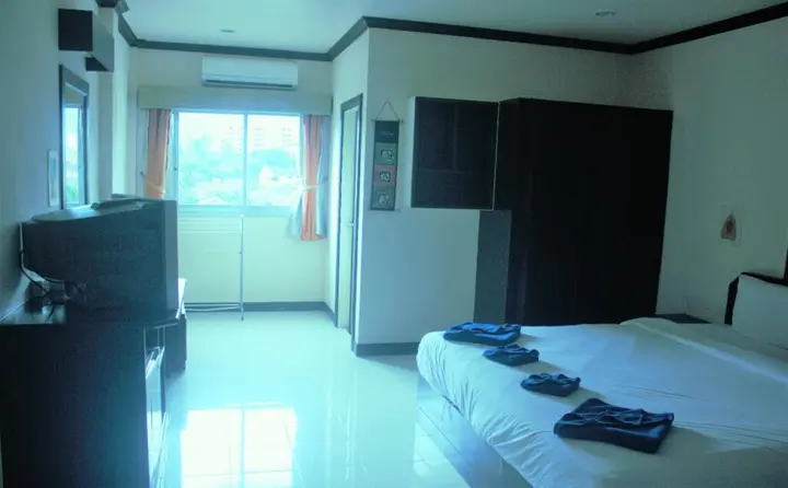 Кату: Hotel Ramaz Charlie