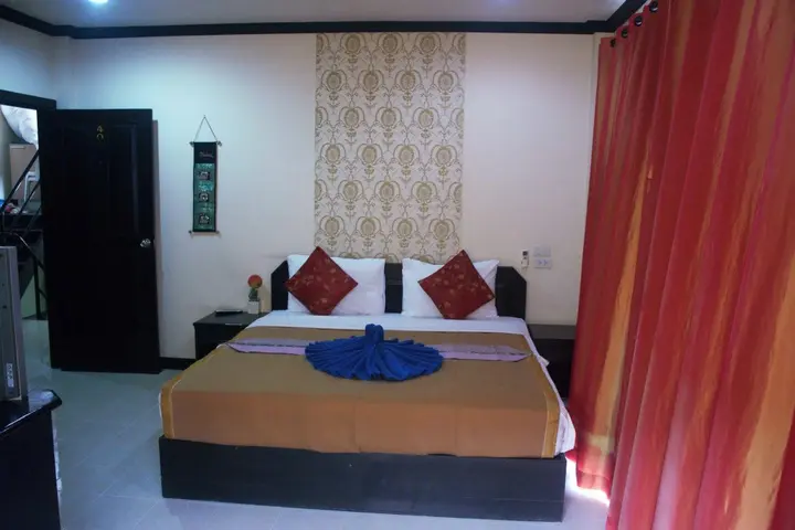 Кату: Hotel Ramaz Charlie