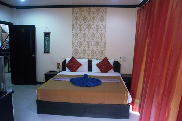 Кату: Hotel Ramaz Charlie
