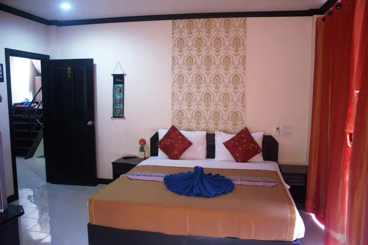 Кату: Hotel Ramaz Charlie
