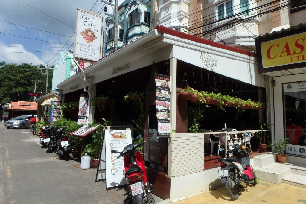 Муанг: Karon Café Inn