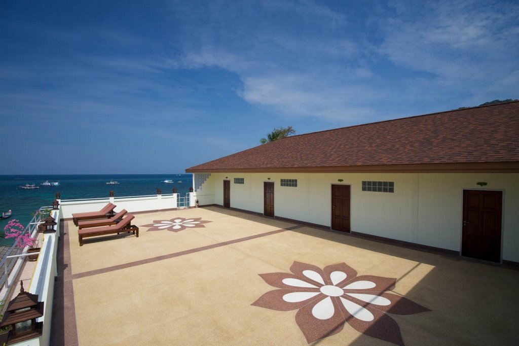 Остров Тау: Lotus Paradise Resort