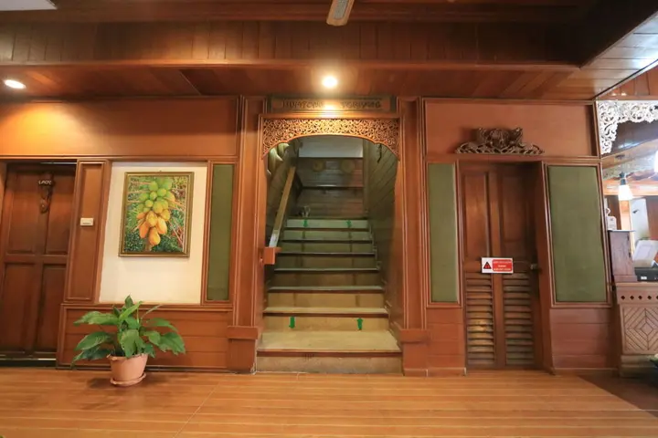 Мэхонгсон: Baiyoke Chalet Hotel