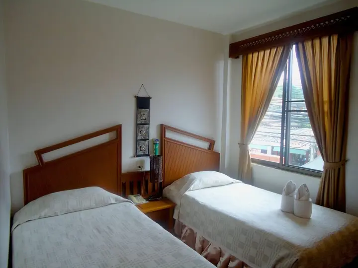 Мэхонгсон: Baiyoke Chalet Hotel