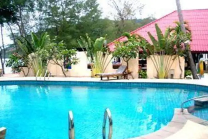 Ханом: Supar Royal Beach Hotel