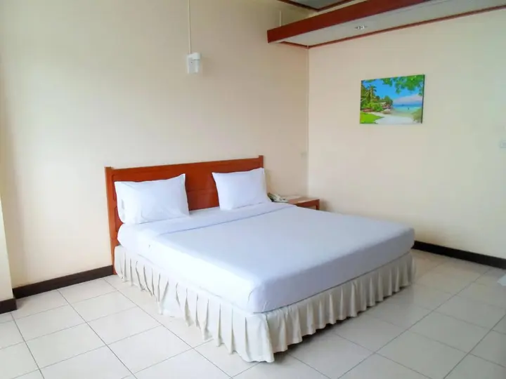 Сураттхани: Tapee Hotel
