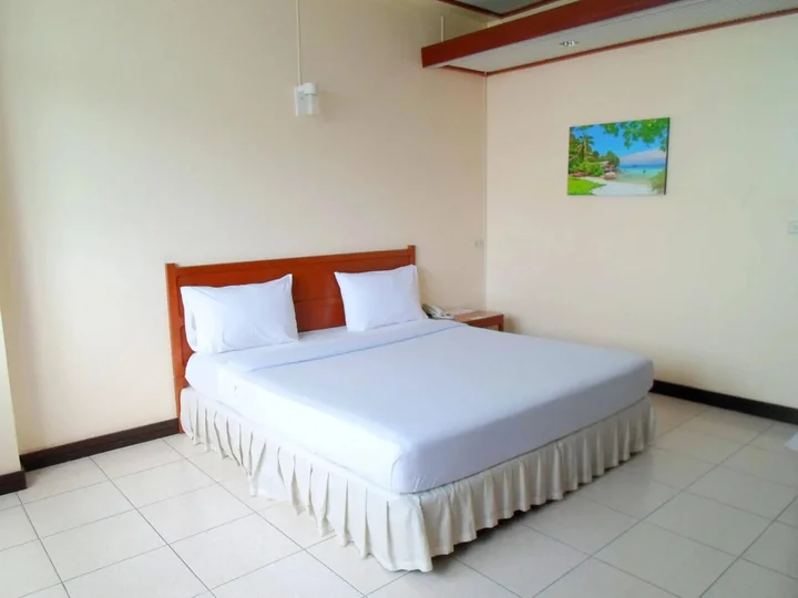 Сураттхани: Tapee Hotel