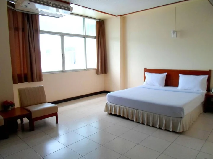 Сураттхани: Tapee Hotel
