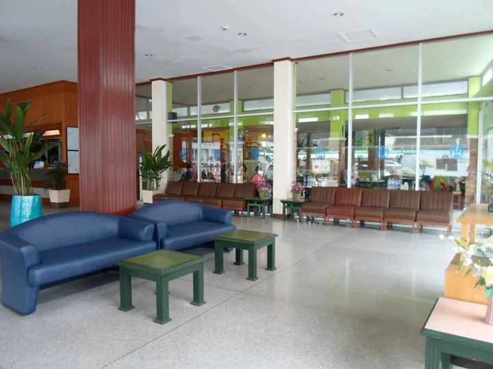 Сураттхани: Tapee Hotel