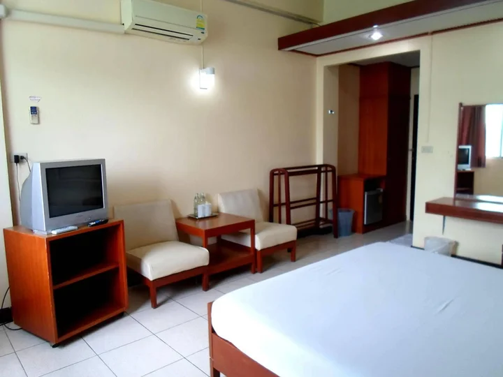 Сураттхани: Tapee Hotel