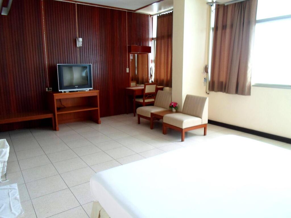 Сураттхани: Tapee Hotel