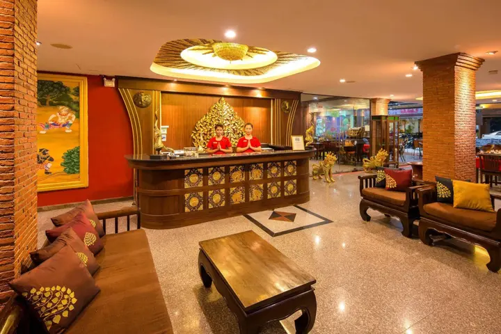 Патонг: Tanawan Phuket Hotel