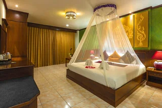 Патонг: Tanawan Phuket Hotel