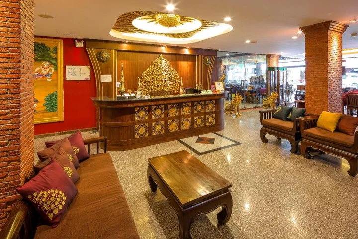 Патонг: Tanawan Phuket Hotel