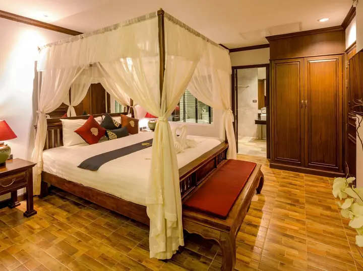 Патонг: Tanawan Phuket Hotel